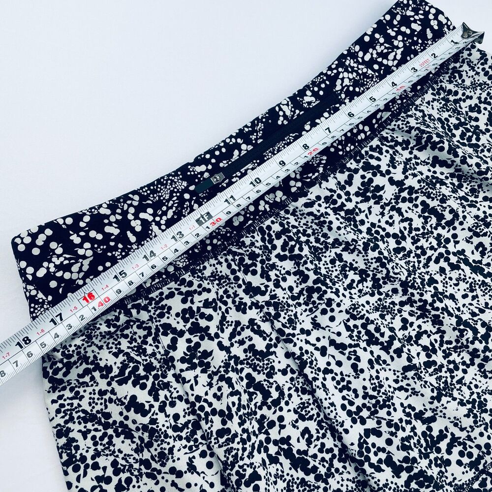 ~ Lululemon 10 Pace Rival Skirt Tennis Pickleball FlawNoShorts Black White - Picture 8 of 16